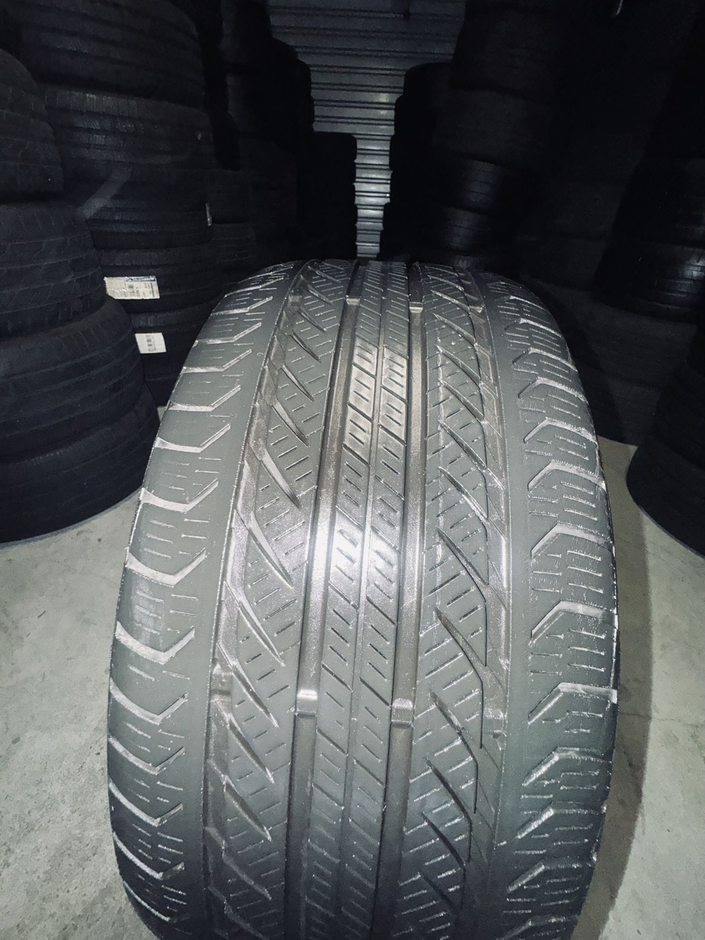 245/40/18 Continental (2)