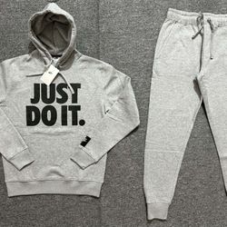 Small, XL , XXL NIKE PULLOVER SWEATSUIT 