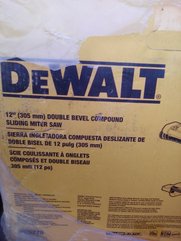 DeWalt Saw