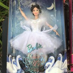 Barbie: Swan Lake