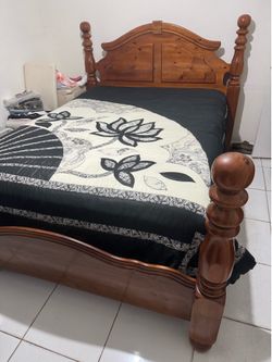 Cama Queen