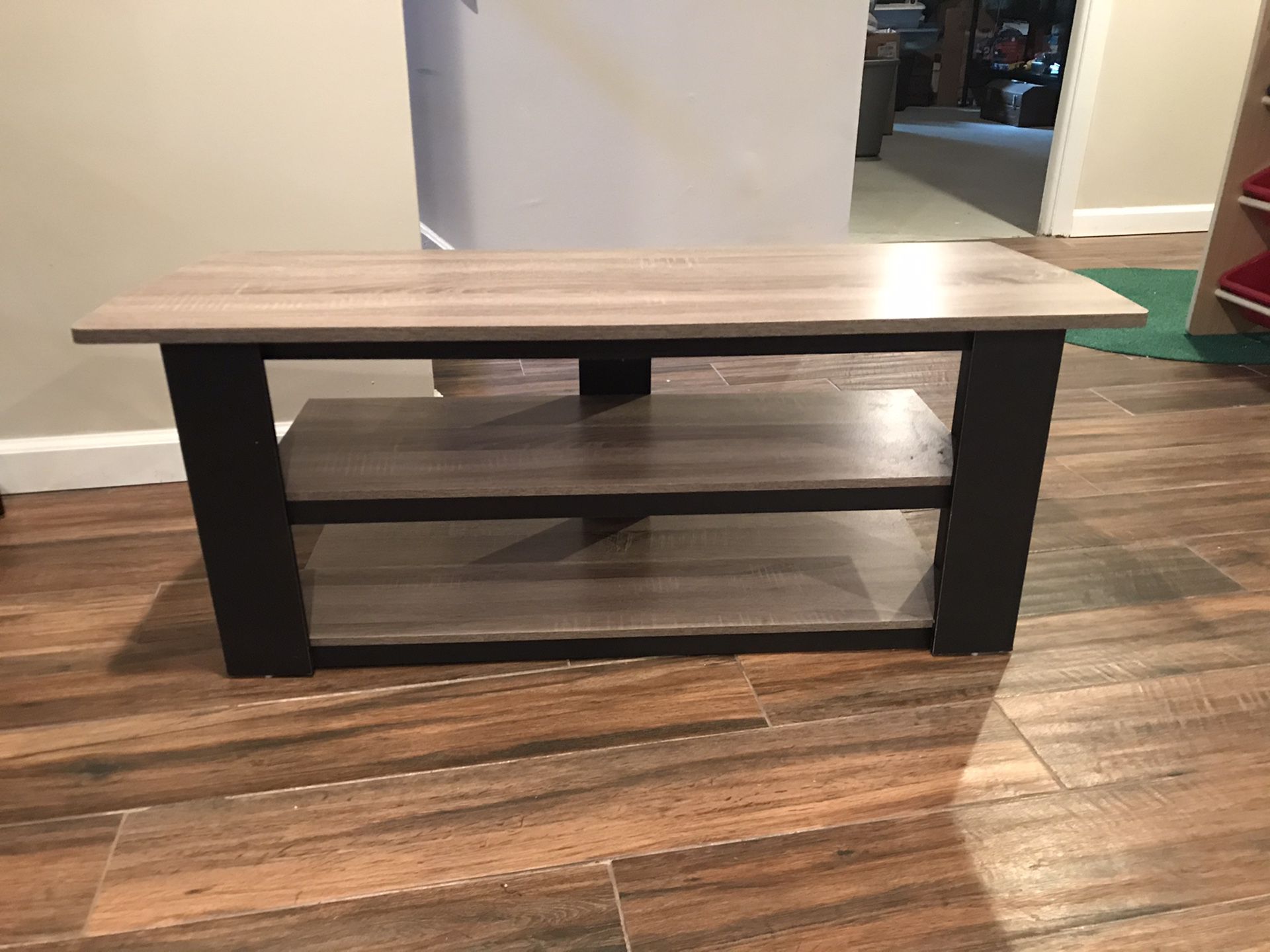 42’ inch Tv stand