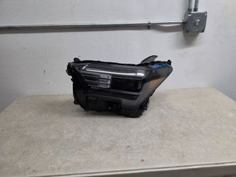 Left headlight toyota tacoma 2024 2025 2026
