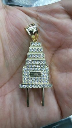 10k gold plug CZ 11.9 grams