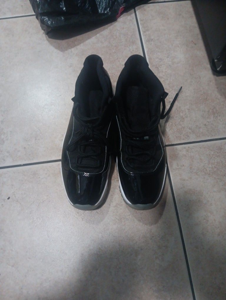Jordan 11 Space Jams Size 13