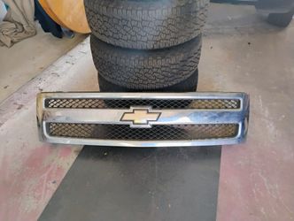 Chevy Silverado Grill