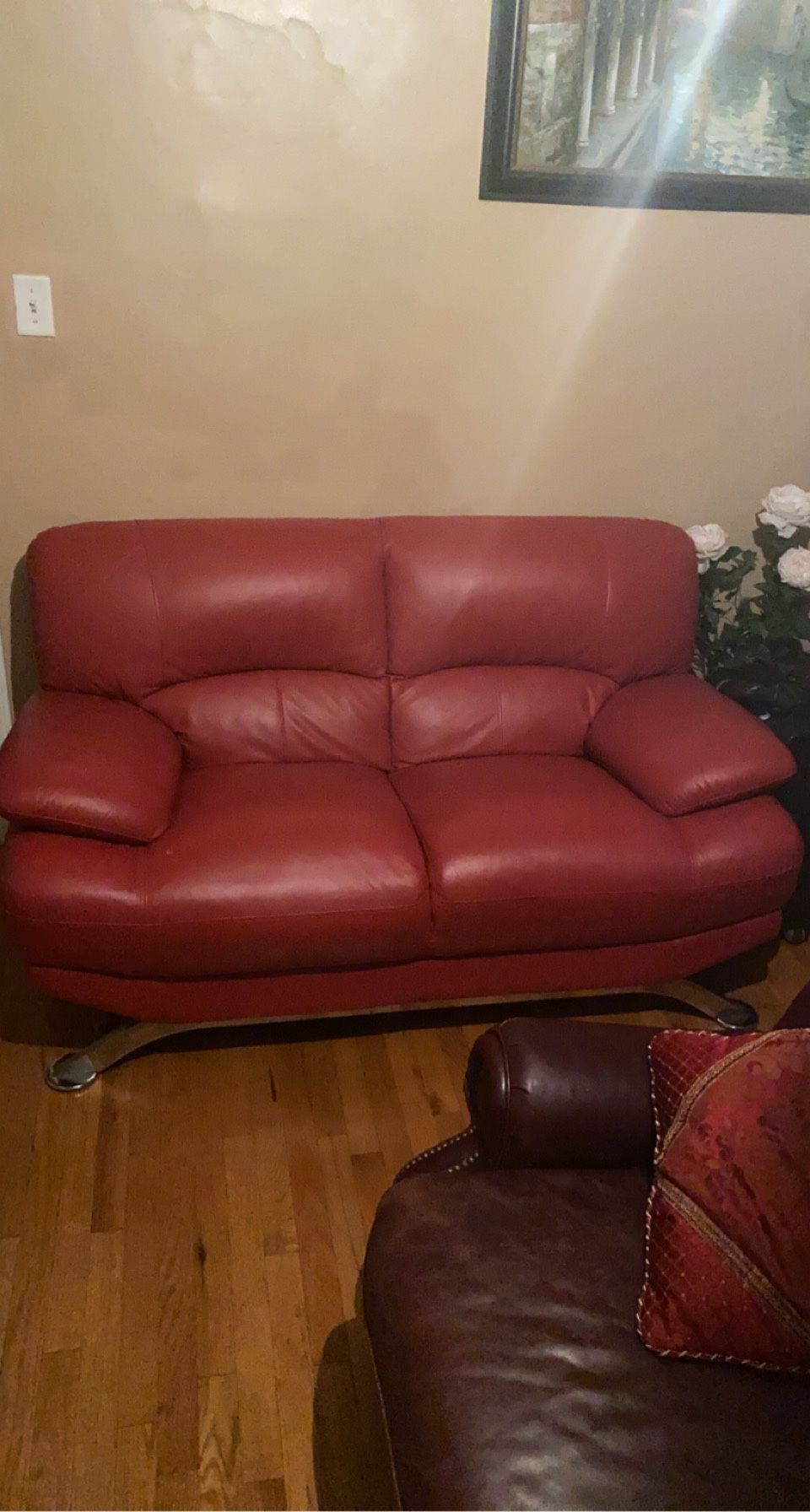 Red Learher Couch 