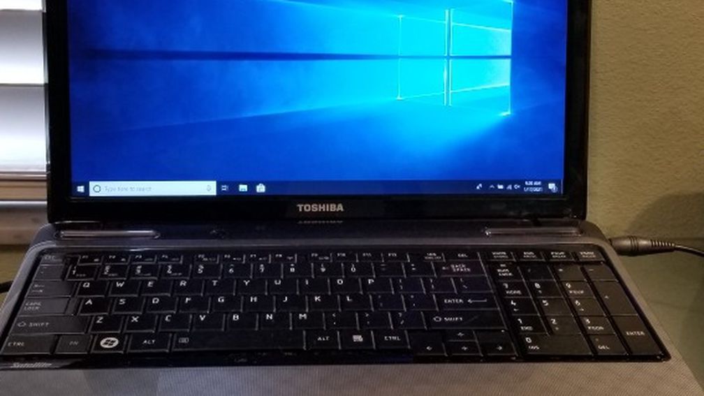 Toshiba Satellite L755 laptop Windows 10