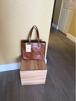 Patricia Nash bag
