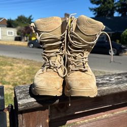 Women’s 6.5 Danner Boots 