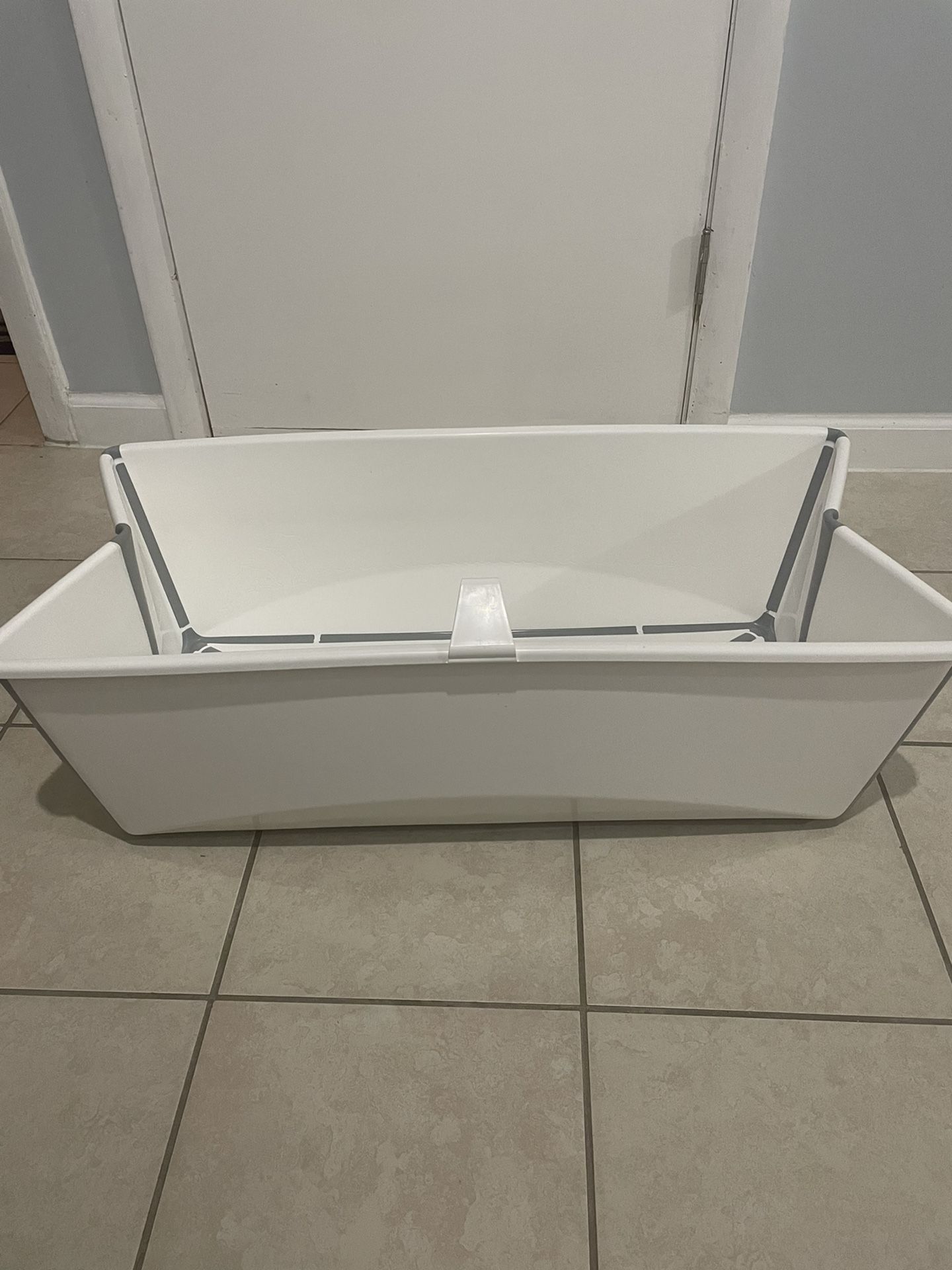 Flexibath XL Bathtub For Baby’s And Toddlers