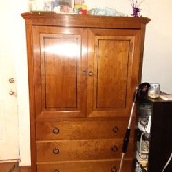 TV Armoire