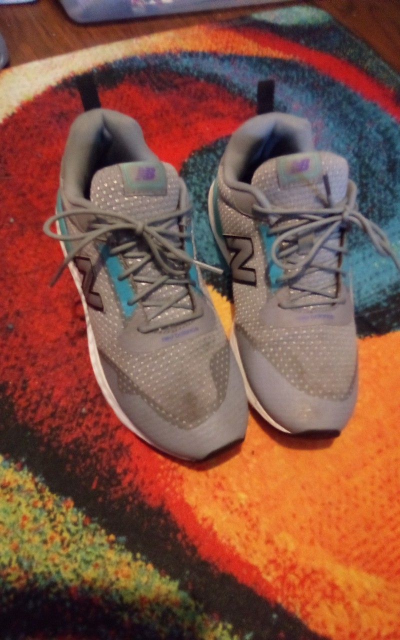 Lightly Used Mens Y Size 6.5 New balance Fresh Foam