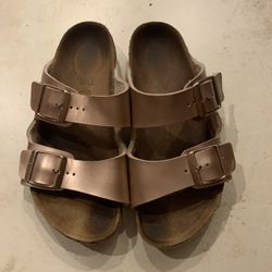 BIRKENSTOCK Arizona Girl Sandals Metallic Rose Gold Size 2