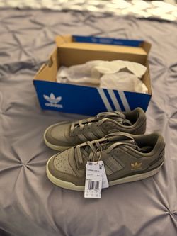 Adidas Forum Low CL Sneakers