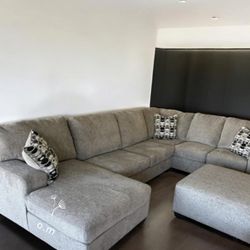 OM• $38 Initial • Brand New// 3 Piece Sectional 