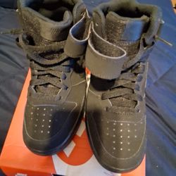 Nike Shoes For Girls Or Boys Size 4.5