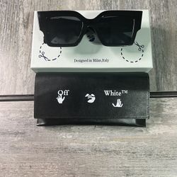 Off-White Black on white Sunglasses(Trades)