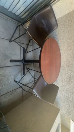 Round Dining Table with Two Chairs