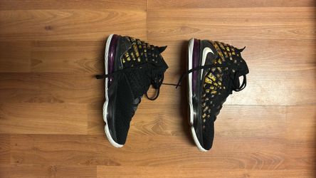 Nike LeBron 17 Lakers  