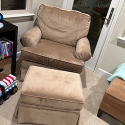 Rocking Chair With Ottoman