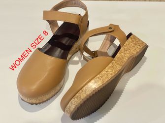 Women Shoes Size 8.     LIKE NEW      EXCELLENT CONDITIONS.