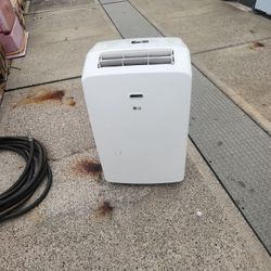 LG Air Conditioner Comes With 5 Foot Hose And Attachment