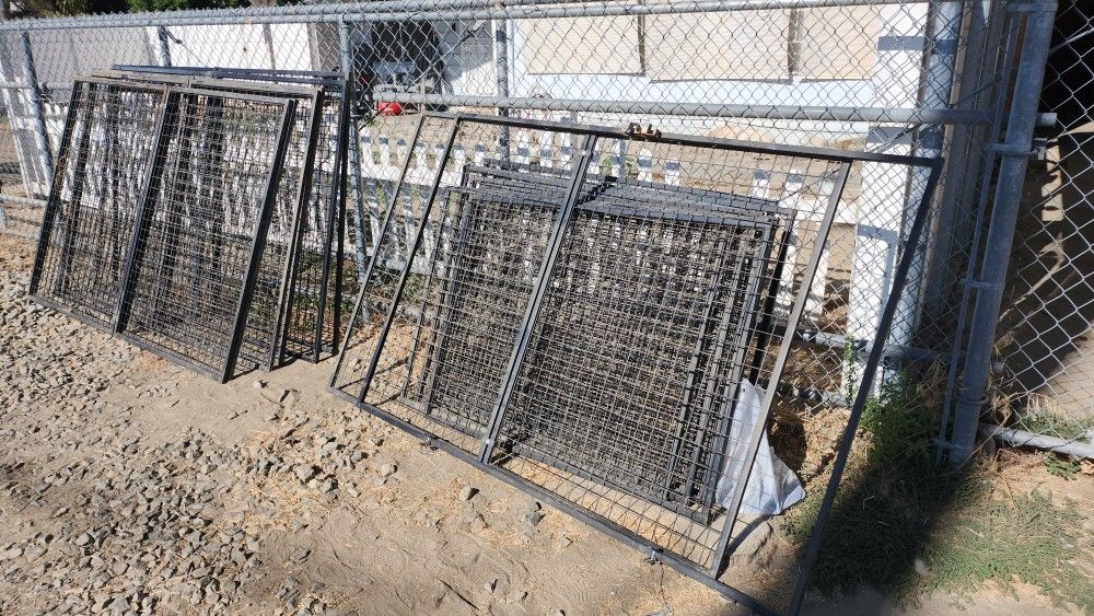 Free Huge Cat or Small Dog Cage