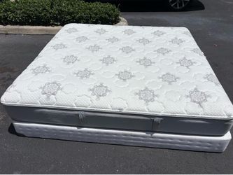 King-Size Bed Box Spring And Mattress In Excellent Condition by City Mattress