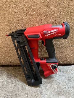 Milwaukee M18 FUEL Brushless Cordless Gen II 16-Gauge Angled Finish Nailer (Tool-Only)