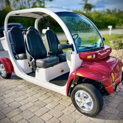 2004 DaimlerChrysler Global Electric Motorcars GEM-E825