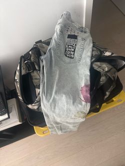 Kusbi Graphic Patch Denim Jeans trades