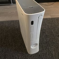 Xbox 360 With Required Cords