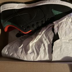 Nike SB Dunk Low Reptile Gucci