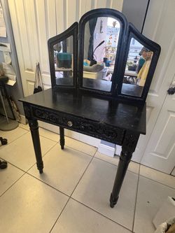 Black Vanity