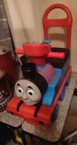 Thomas the train little scooter