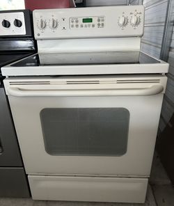 GE Bisque Ceramic Range 