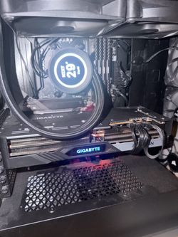 Gaming PC - Ryzen 7 5800X, Radeon RX 7700 XT, 32GB RAM