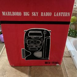 Vintage Marlboro Big Sky Emergency Camping Flashlight Lantern AM/FM Radio Clock Safety