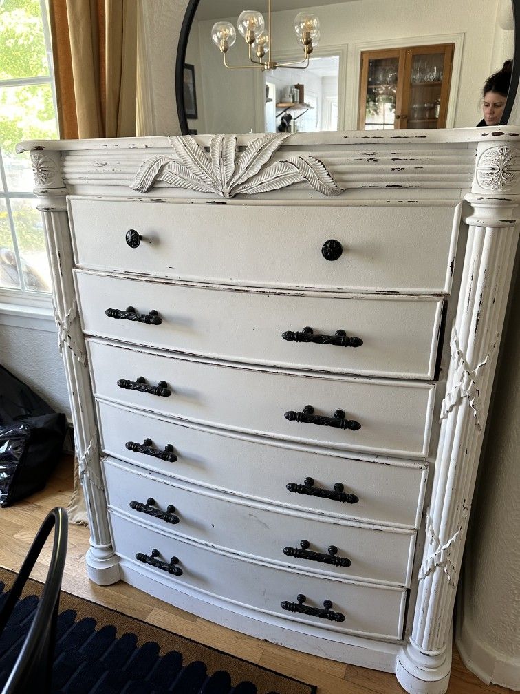 Charming Dresser