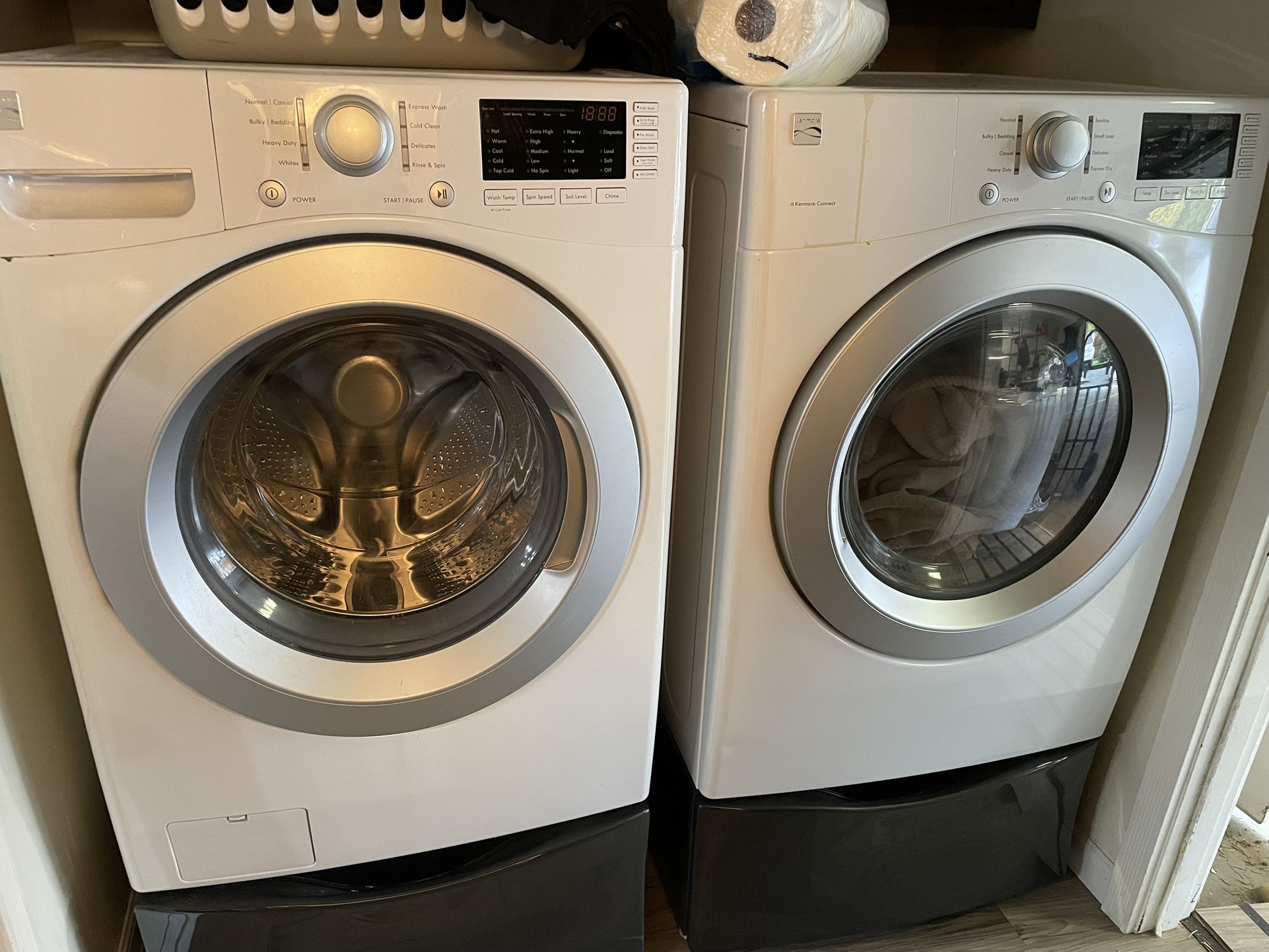 LG Washer And Dryer Combo
