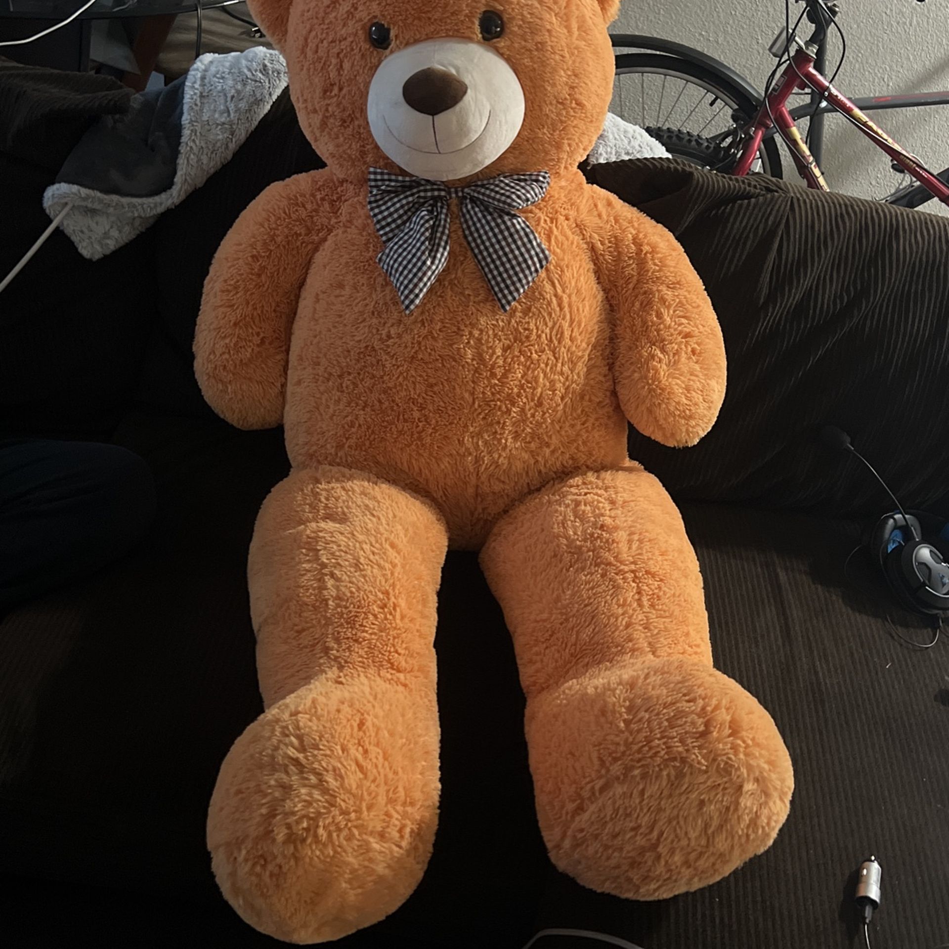 6 Foot Teddy Bear