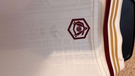 Arsenal jersey FC 25/26 third jersey- white and maroon-US medium size