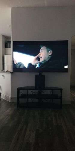 62 IN AMAZON SMART TV HD TV Stand Surround sound system.