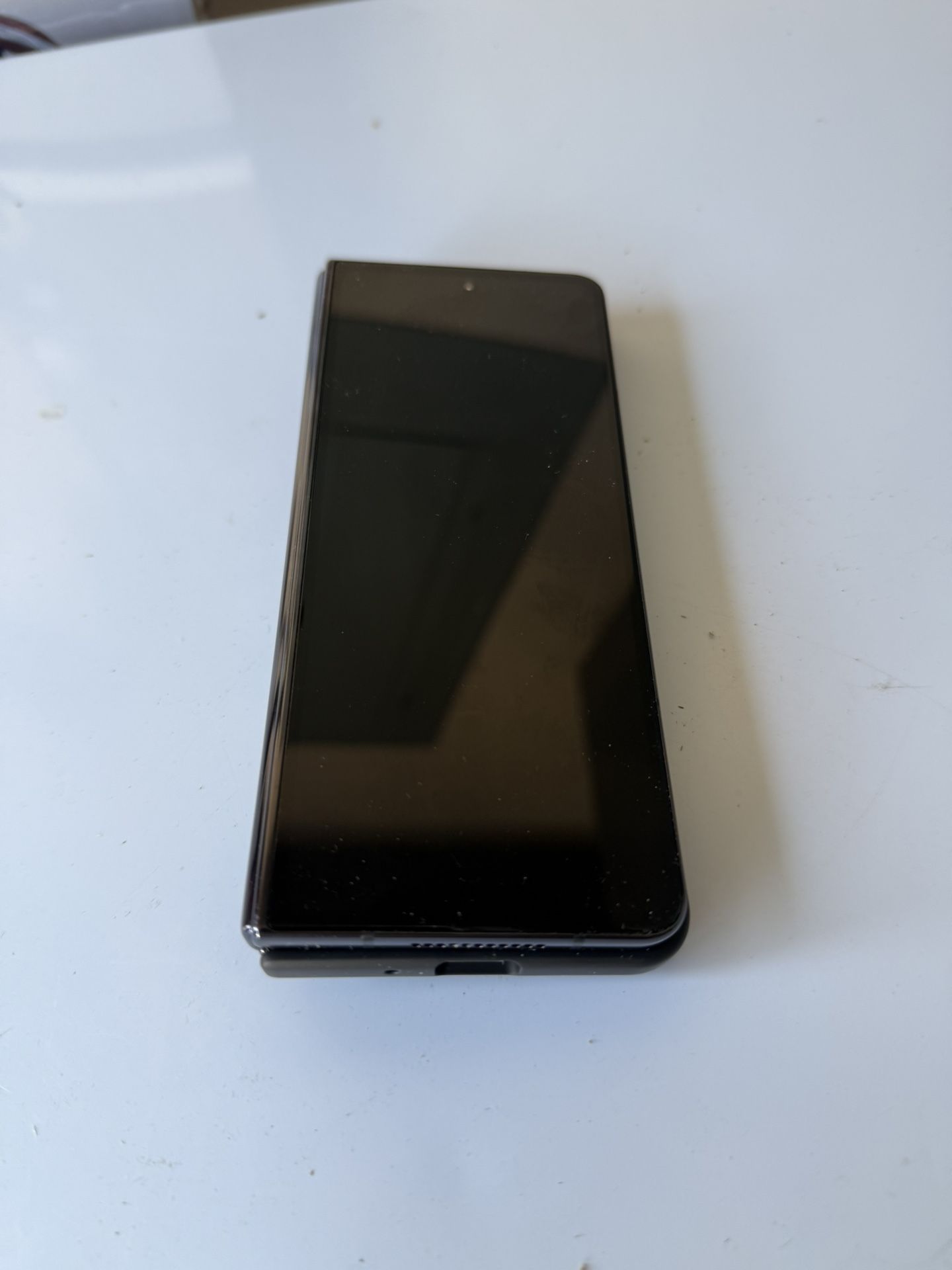 Samsung Galaxy Z4 Fold Sold As Is