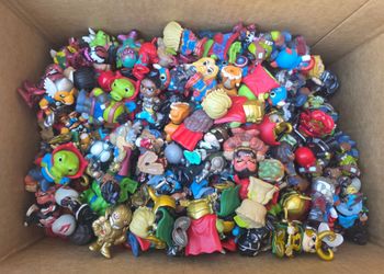 Marvel Battle Figures and accessories