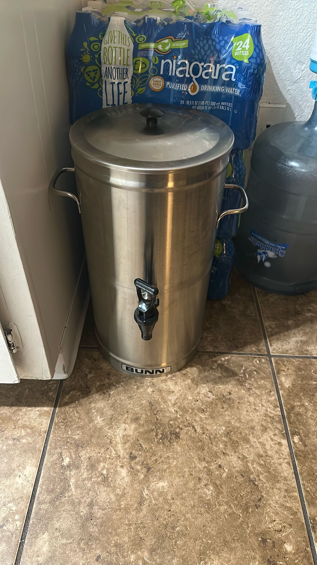 Iced Tea / Coffee Dispenser