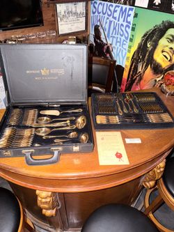Vintage Bestecke Solingen 23/24K Gold Plated Flatware 68-Piece Set