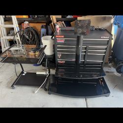 Tv stand with Vizio Tv