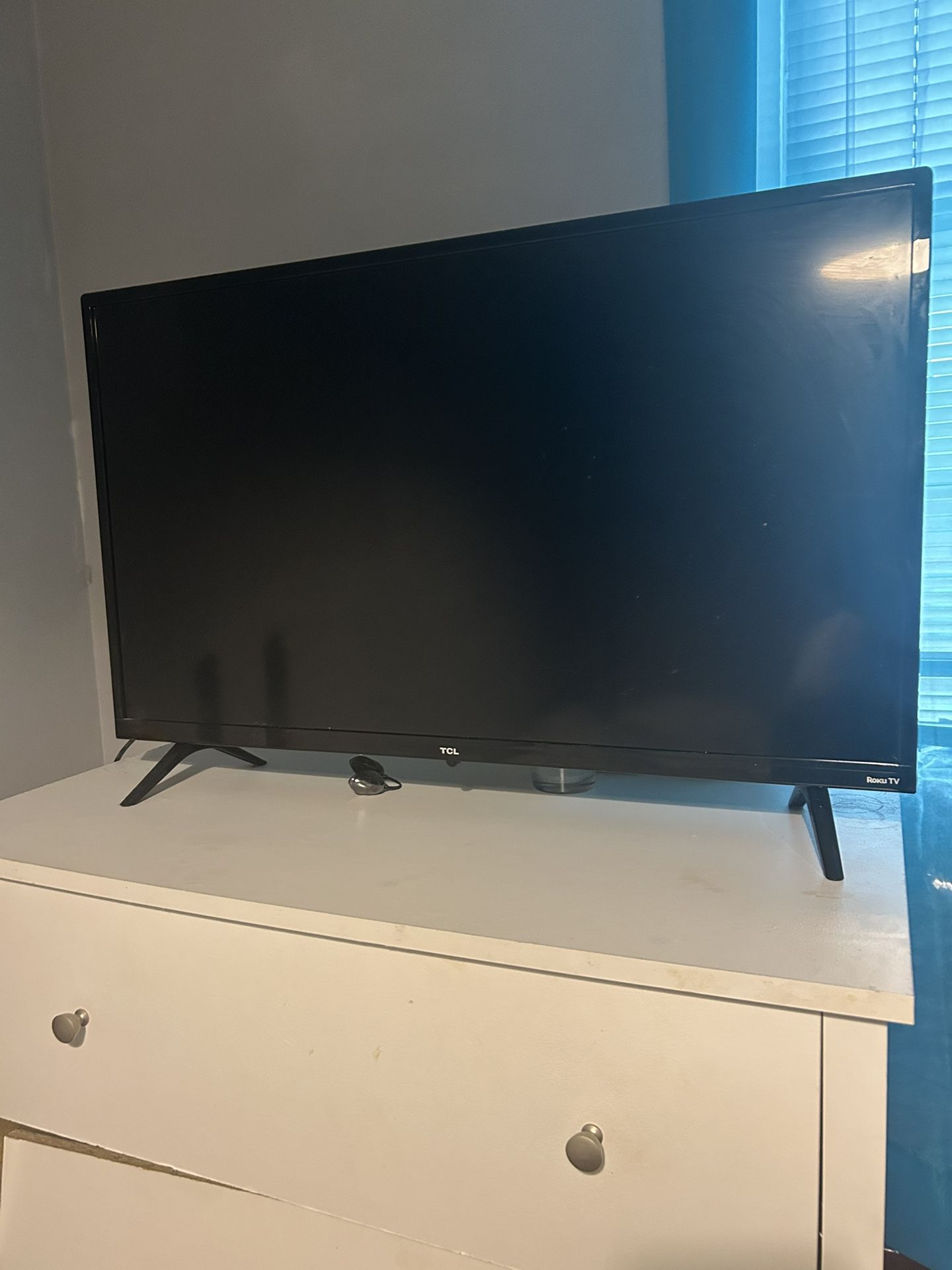 TCL Smart TV 30in